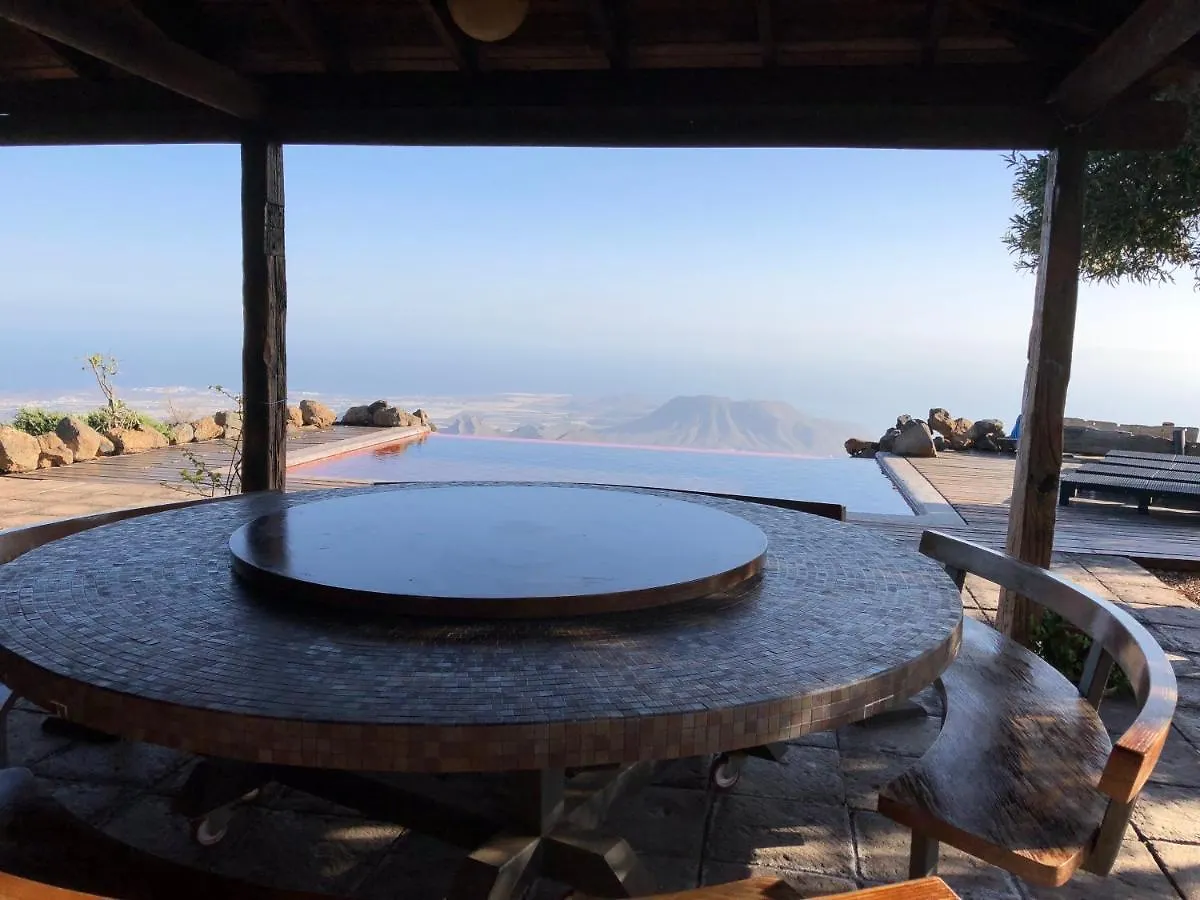 Historic Canarian House, Private Heated Infinity Pool, Bbq, Wifi + Panoramic Ocean Views Arona